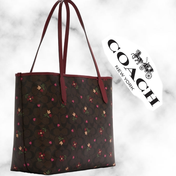 Coach City Tote In Signature Canvas With Heart Petal Print - Picture 3 of 6